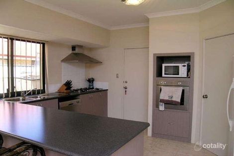 Property photo of 12 Moonbrook Way Meadow Springs WA 6210