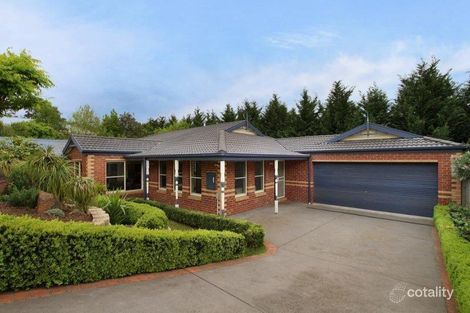 17 Galera Ct, Wandin North, VIC 3139
