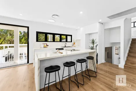 Property photo of 12 Kendall Crescent Norah Head NSW 2263