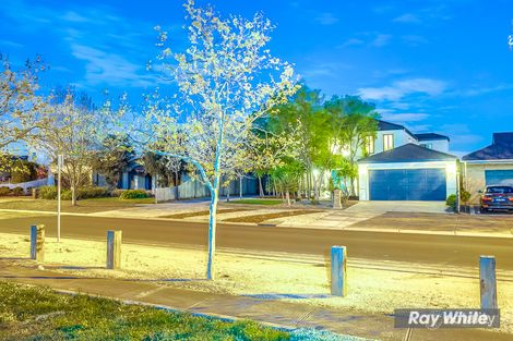 Property photo of 4 St James Wood Drive Tarneit VIC 3029