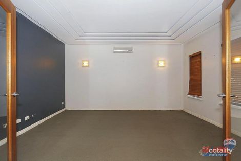 Property photo of 38 Mutiny Terrace Quinns Rocks WA 6030