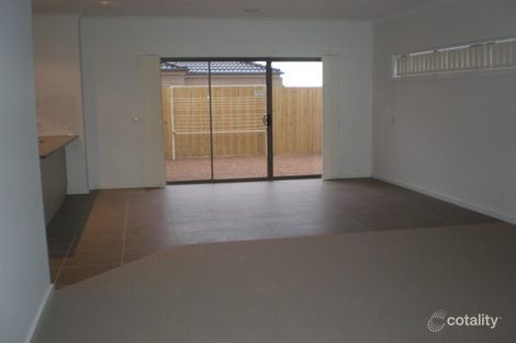 Property photo of 2/13 San Sebastian Drive Point Cook VIC 3030