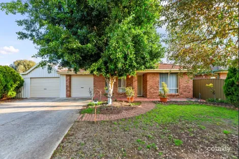 18 Pine View Dr, Paralowie, SA 5108