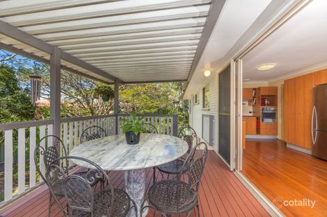 Property photo of 10 Balnave Street Wynnum West QLD 4178