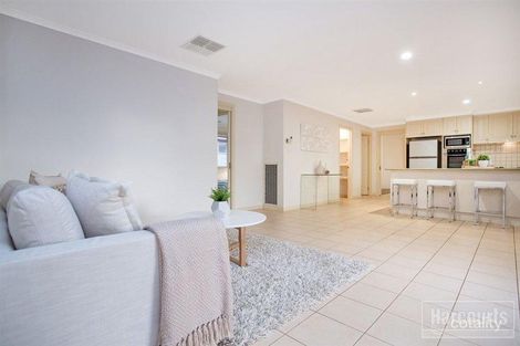 Property photo of 58 Hartland Circuit Pakenham VIC 3810