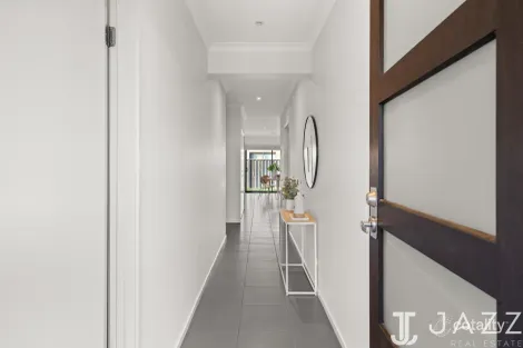 Property photo of 23 Direction Drive Tarneit VIC 3029