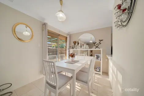 Property photo of 1/208 Burslem Drive Maddington WA 6109
