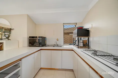 Property photo of 1/208 Burslem Drive Maddington WA 6109