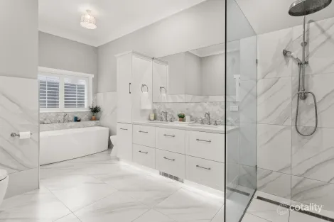 Property photo of 373 Waverley Road Malvern East VIC 3145