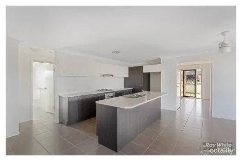 Property photo of 2 Tippett Crescent Gracemere QLD 4702