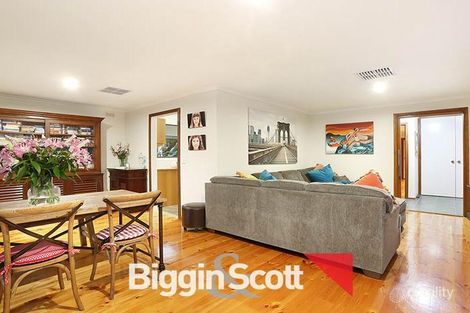 Property photo of 17 Fritzlaff Court Berwick VIC 3806