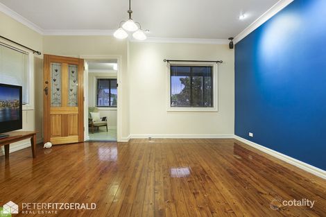 Property photo of 7 Fraser Street Unanderra NSW 2526