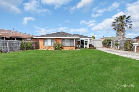 Property photo of 15 Capes Road Lakes Entrance VIC 3909