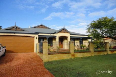 17 Crawshaw Cres, Manning, WA 6152