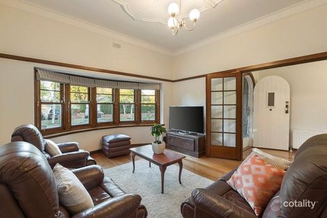 Property photo of 8 Cairnes Crescent Malvern East VIC 3145