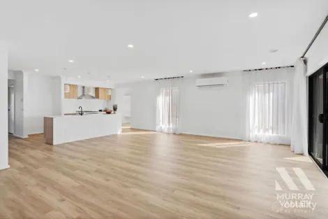 Property photo of 18 Peter Thomson Circuit Yarrawonga VIC 3730