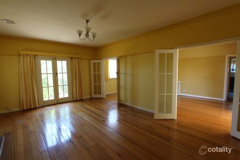 Property photo of 22 Nish Street Flora Hill VIC 3550