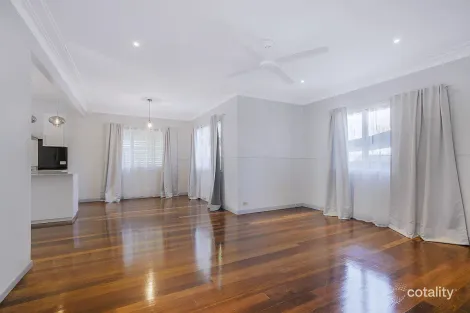 Property photo of 659 Rode Road Chermside West QLD 4032