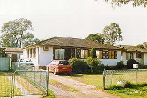 Property photo of 13 Leyte Avenue Lethbridge Park NSW 2770