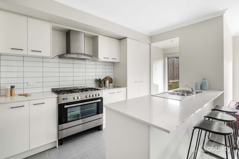 Property photo of 9 Gardenia Avenue Wallan VIC 3756