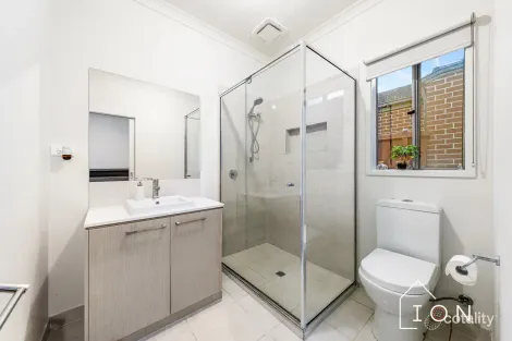 Property photo of 10 Athletic Circuit Clyde VIC 3978