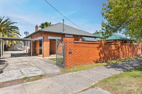 Property photo of 361 North Street Albury NSW 2640
