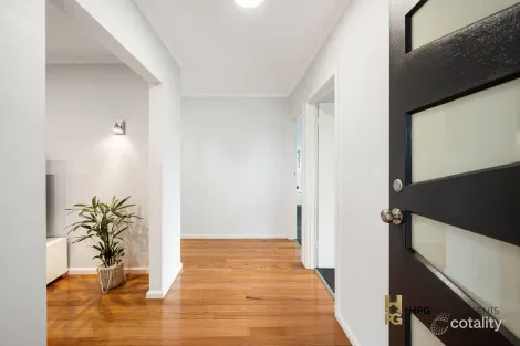 Property photo of 36 Snaefell Crescent Gladstone Park VIC 3043