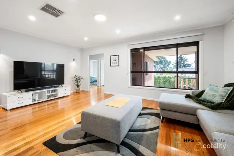 Property photo of 36 Snaefell Crescent Gladstone Park VIC 3043