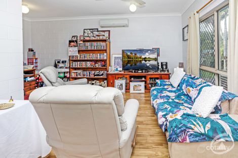 Property photo of 10 Cowie Close Bentley Park QLD 4869