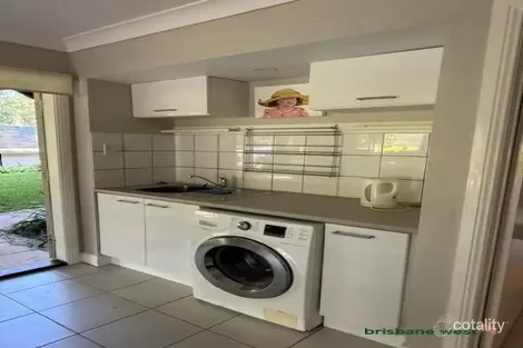 Property photo of 19 Nankin Street Fig Tree Pocket QLD 4069