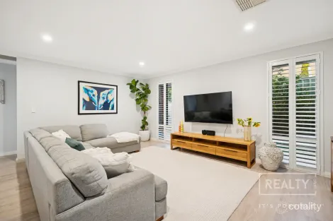 Property photo of 27A Mason Way Padbury WA 6025