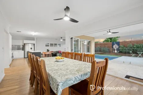 Property photo of 12 Cranwood Crescent Viveash WA 6056