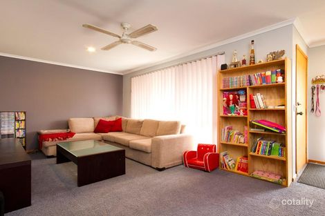 Property photo of 2 Victor Court Hampton Park VIC 3976