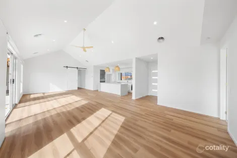 Property photo of 13 Fleming Street Stratford VIC 3862