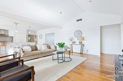 Property photo of 17 Linden Gardens Floreat WA 6014