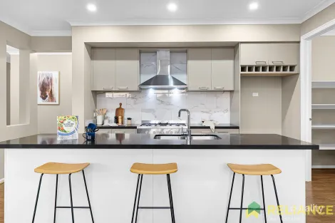 Property photo of 186 Stonehill Drive Maddingley VIC 3340