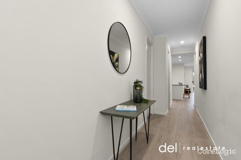 Property photo of 12 Scorchin Drive Cranbourne South VIC 3977