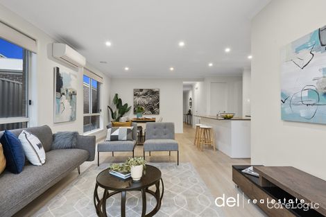 Property photo of 12 Scorchin Drive Cranbourne South VIC 3977
