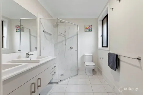 Property photo of 14 Charbray Loop Oran Park NSW 2570