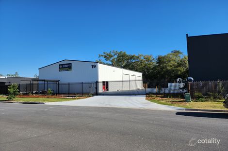 19 Lenco Cres, Landsborough, QLD 4550