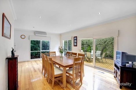 Property photo of 2/55 Russell Crescent Doncaster East VIC 3109