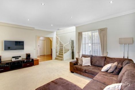 Property photo of 2/55 Russell Crescent Doncaster East VIC 3109