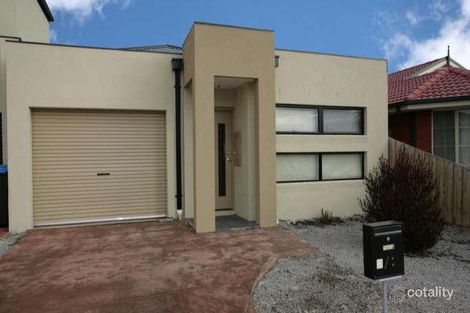 2/8 Halladale Ave, Wyndham Vale, VIC 3024