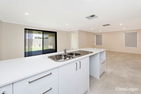 Property photo of 38 Sharperton Meander Dudley Park WA 6210