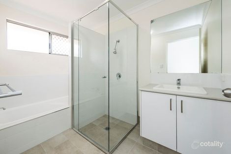 Property photo of 38 Sharperton Meander Dudley Park WA 6210