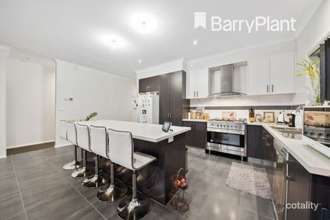 Property photo of 35 Cormorant Parade Pakenham VIC 3810