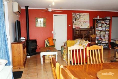 Property photo of 4 Stretton Court Yass NSW 2582