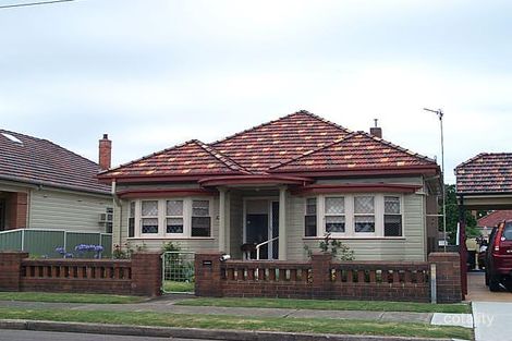 103 Kemp St, Hamilton South, NSW 2303