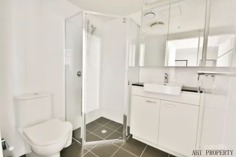 Property photo of 18 Thorn Street Kangaroo Point QLD 4169