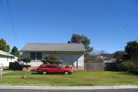 29 Hurt Pde, Unanderra, NSW 2526